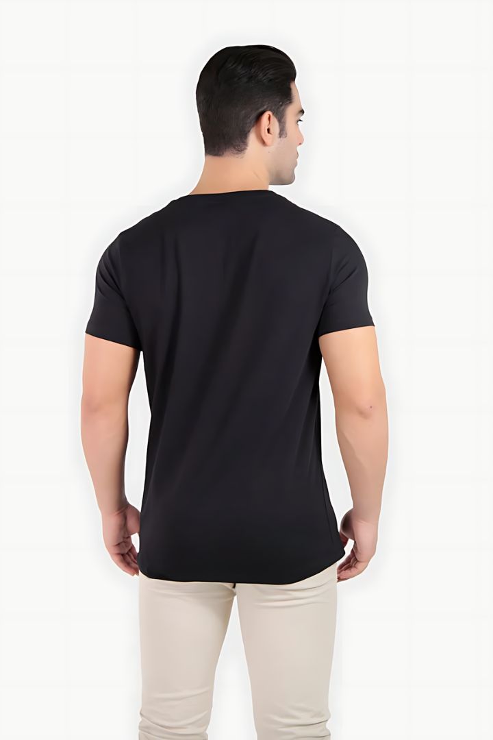 alt T-Shirt Henley Preto