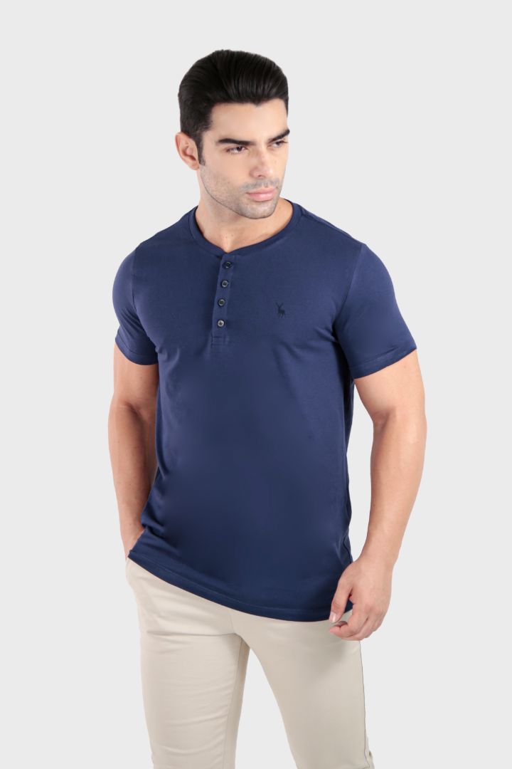 T-Shirt Henley Azul Marinho